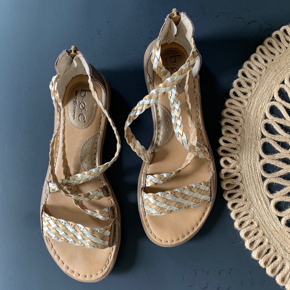 BORN B.o.C Metallic Braided Heel Zip Sandals - Picture 5 of 5